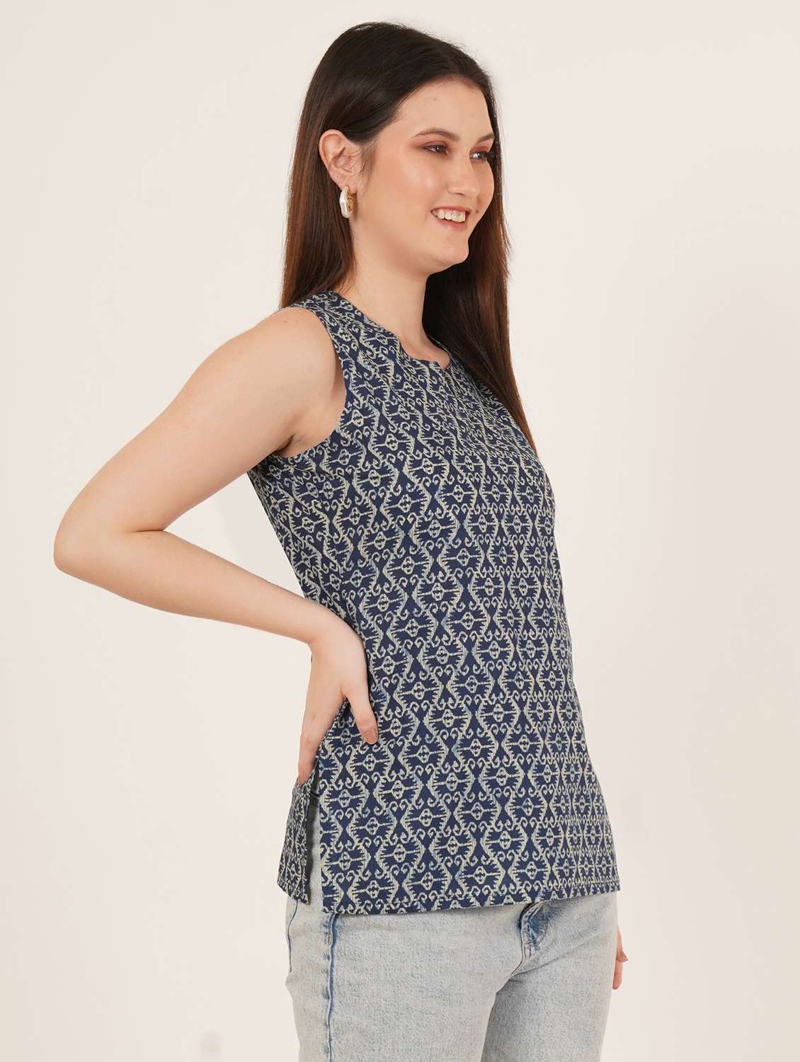women printed sleeveless straight kurti - 22072590 - Standard Image - 1