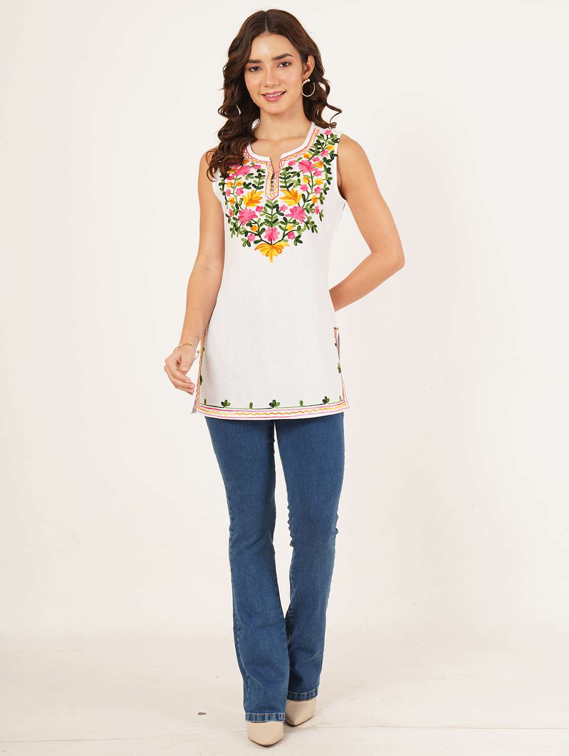 women solid with work sleeveless straight kurti - 22072599 -  Standard Image - 6