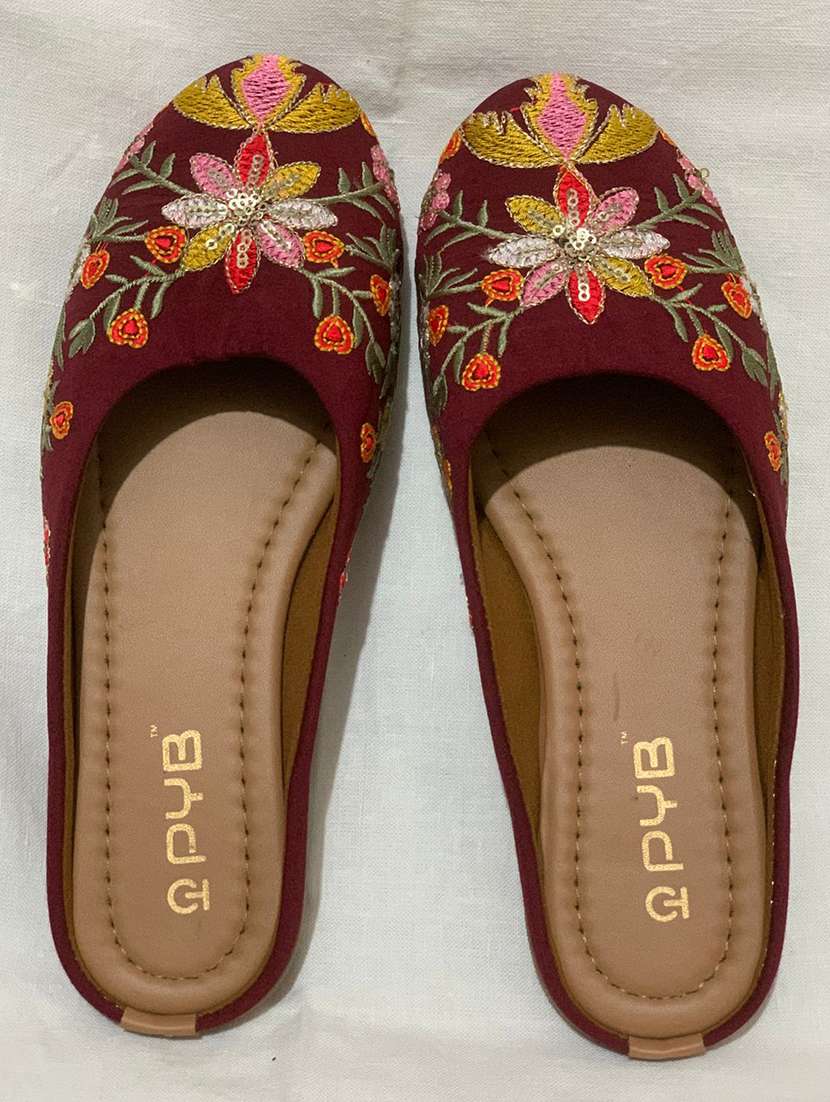 women embroidered slip on jutis - 22072768 -  Standard Image - 1