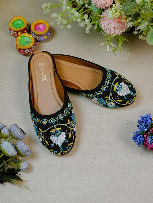 women embroidered slip on jutis - 22072781 -  Standard Image - 0