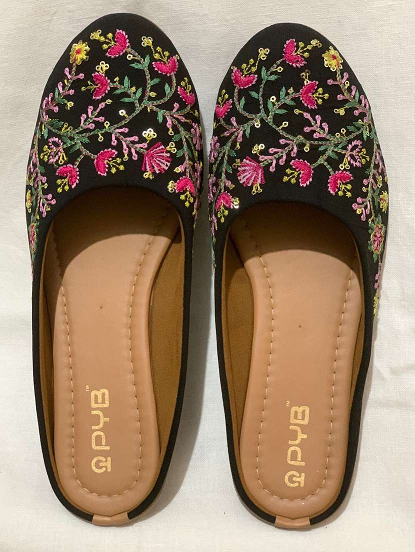 women embroidered slip on jutis - 22072802 -  Standard Image - 1