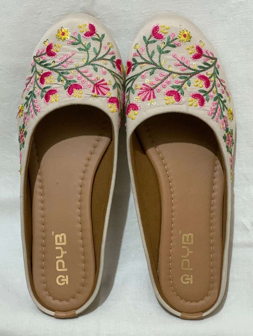 women embroidered slip on jutis - 22072804 -  Standard Image - 1