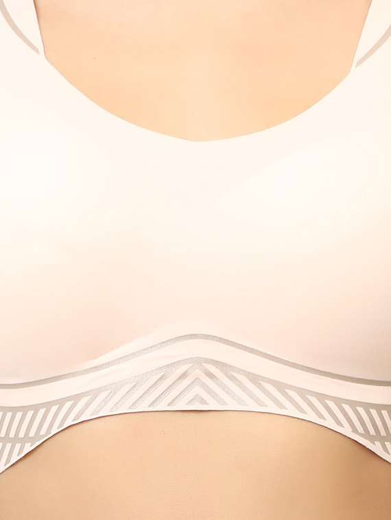 women solid lightly padded sports bra - 22072900 -  Standard Image - 4