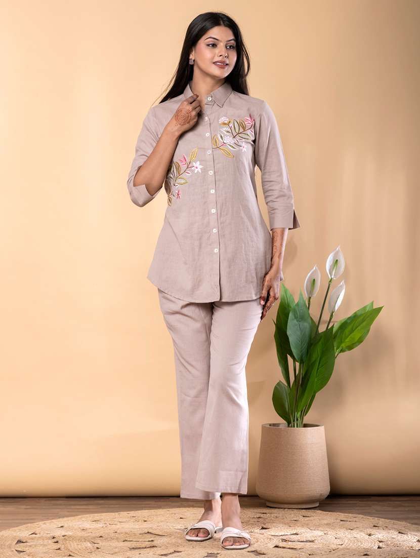 women three quarter sleeve ethnic co-ord set - 22072950 - Standard Image - 1
