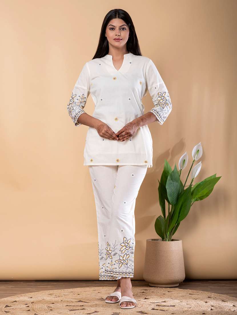 women three quarter sleeve ethnic co-ord set - 22072953 -  Standard Image - 1