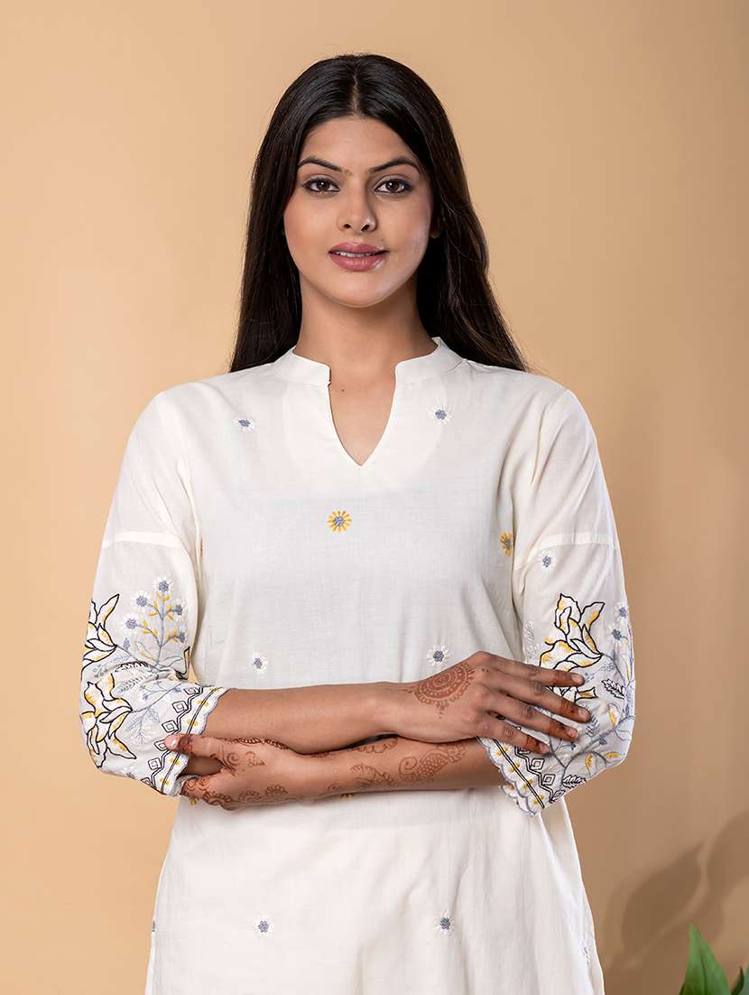 women three quarter sleeve ethnic co-ord set - 22072953 -  Standard Image - 4