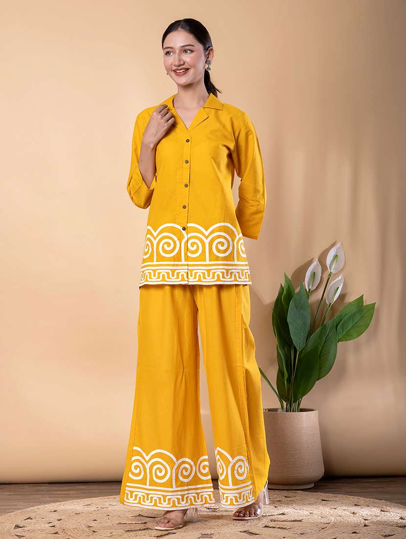 women three quarter sleeve ethnic co-ord set - 22072962 -  Standard Image - 1