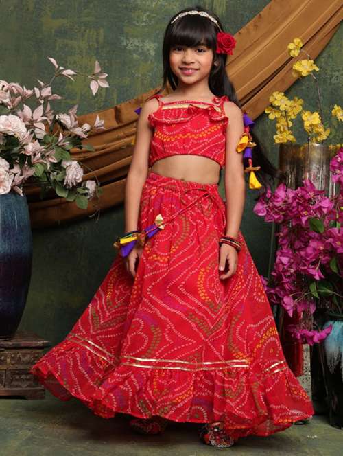 girls bandhani print sleveeless lehenga choli set