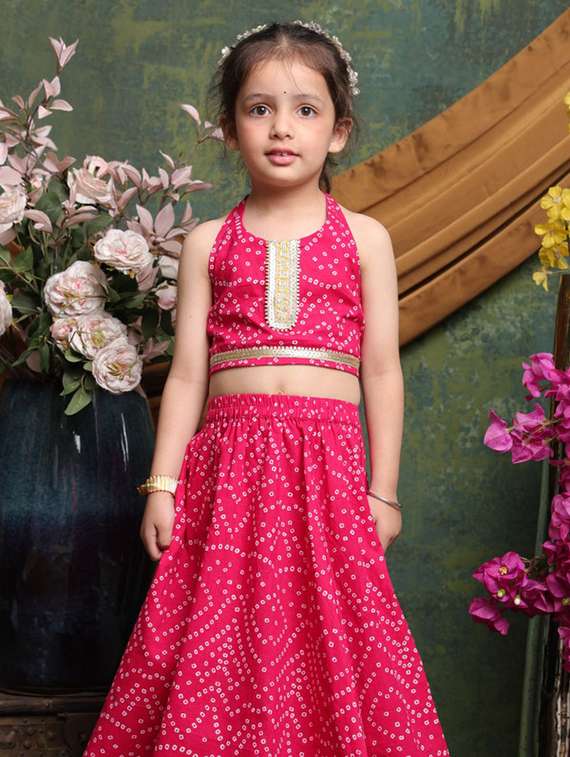 girls bandhnai print sleveeless lehenga choli set - 22072994 - Standard Image - 4