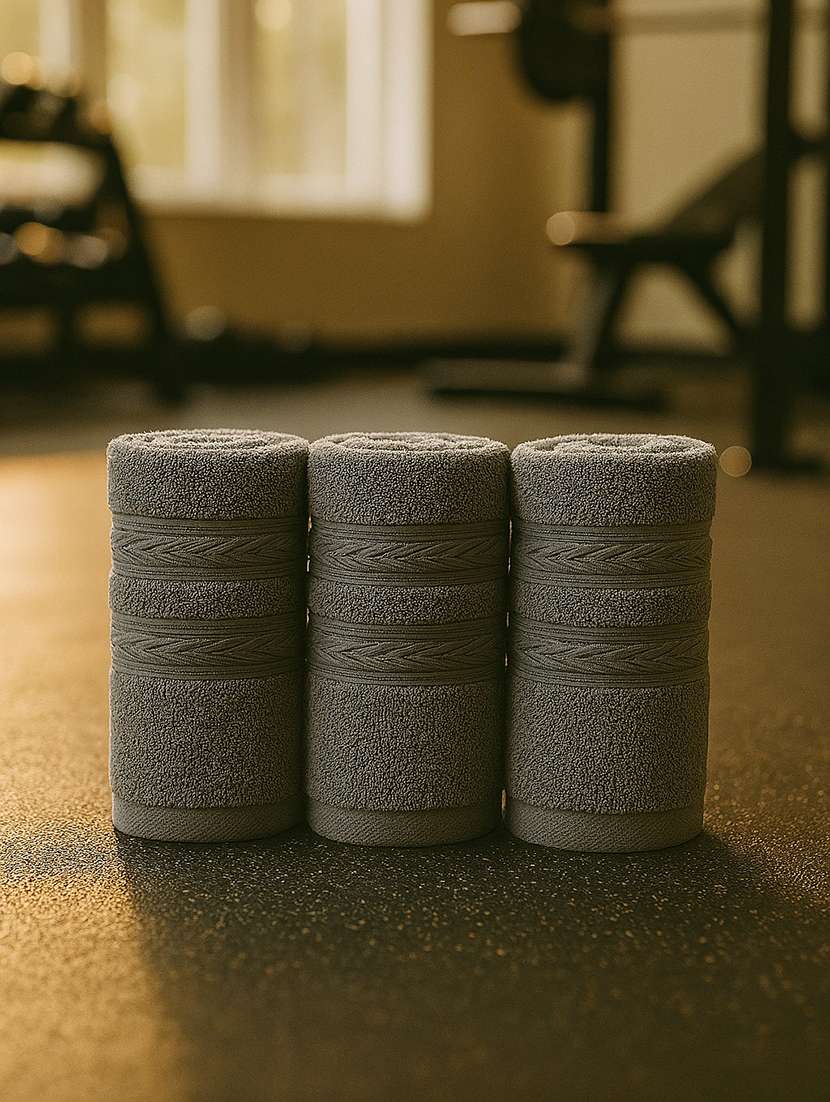 dolla pack of 3 soft high absorben & comfortable hand towel  - 22073871 -  Standard Image - 1