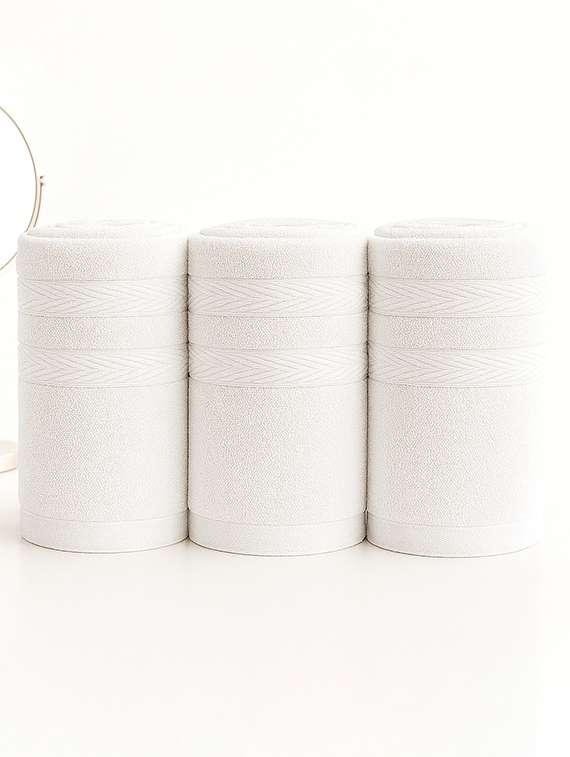 dolla pack of 3 soft high absorben & comfortable hand towel  - 22073874 -  Standard Image - 4