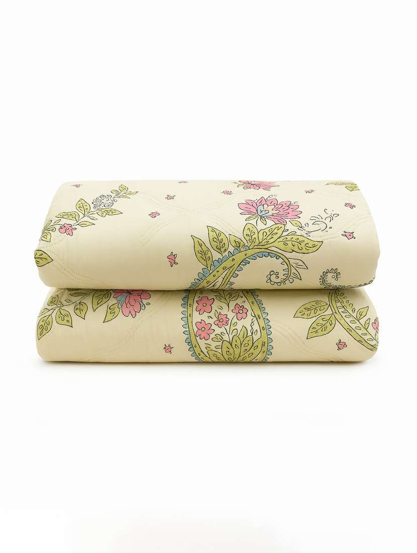 dollar ac comforter for double bed - 22073926 - Standard Image - 1