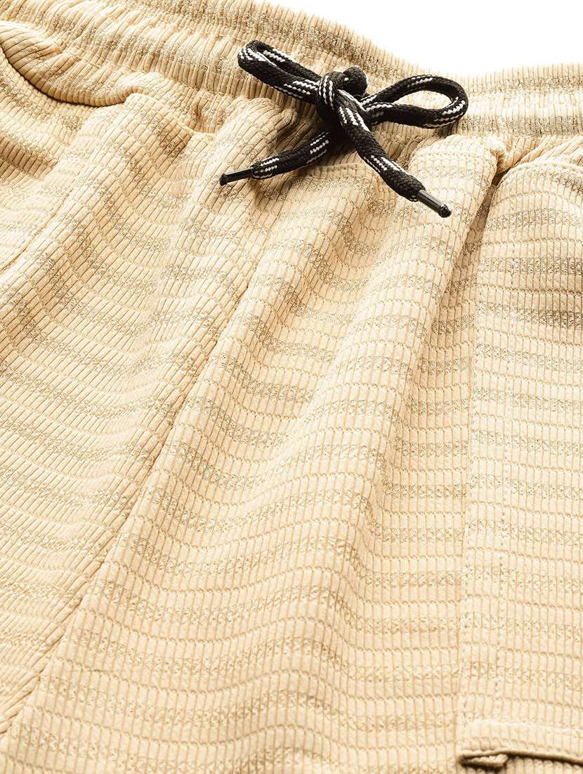 women solid mid rise regular fit cargo - 22074047 -  Standard Image - 4