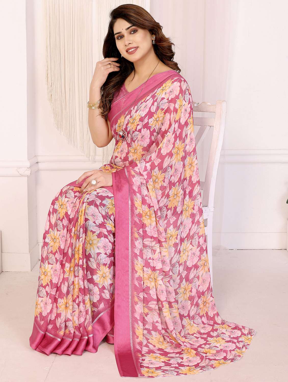 women floral printed saree with blouse - 22074119 - Standard Image - 1