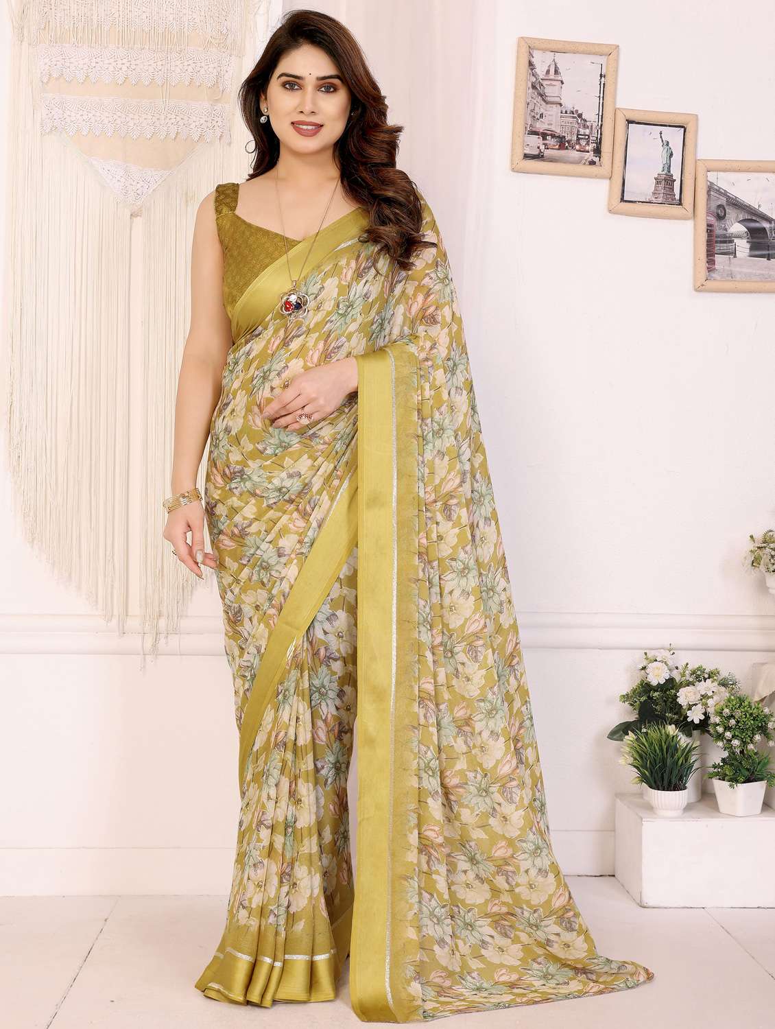 women floral printed saree with blouse