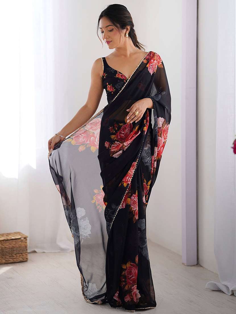 women floral printed casual wear saree with blouse - 22074131 -  Standard Image - 1