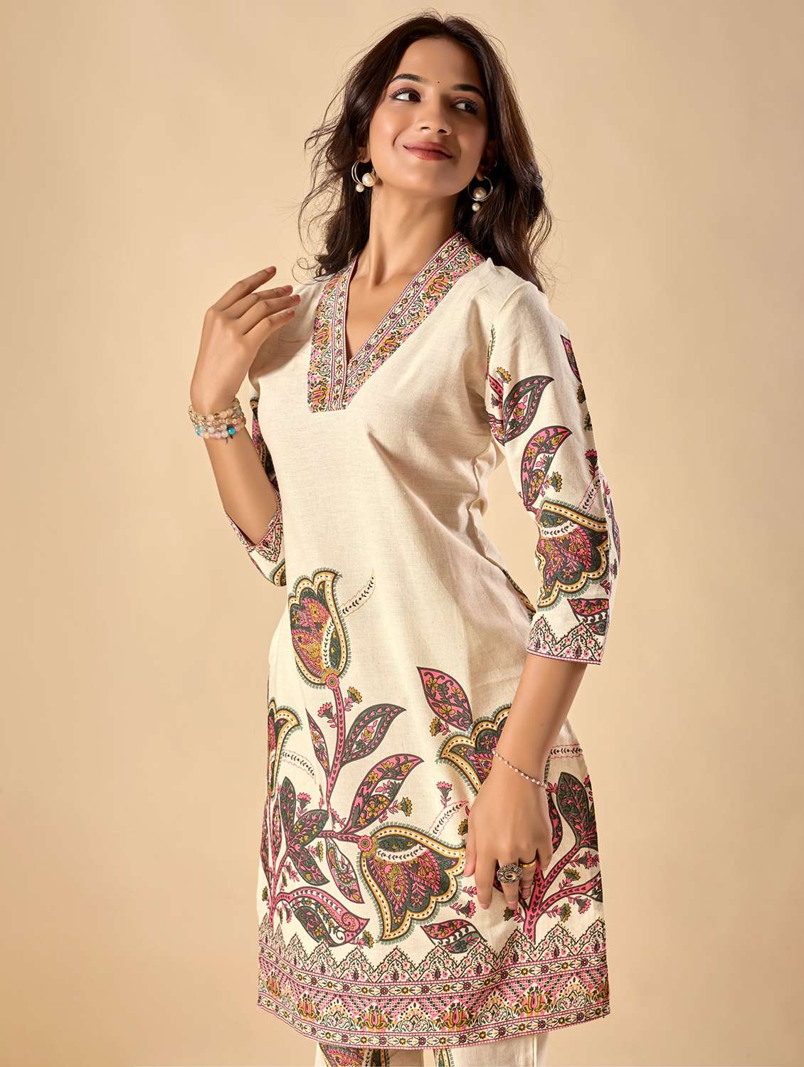 women printed three quarter sleeve kurta pant set - 22074139 -  Standard Image - 4