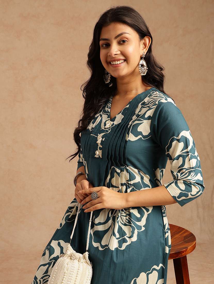 women printed three quarter sleeve kurta pant set - 22074154 -  Standard Image - 1