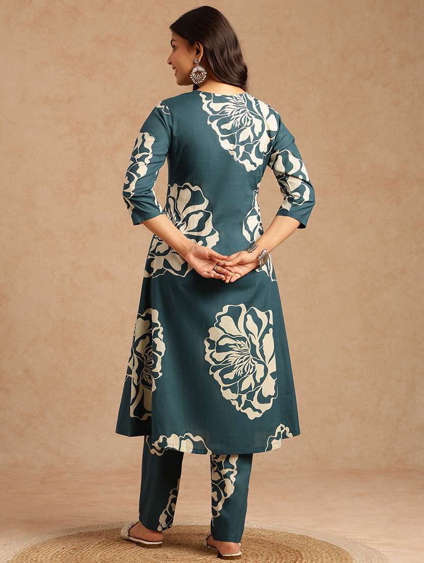 women printed three quarter sleeve kurta pant set - 22074154 - Standard Image - 4