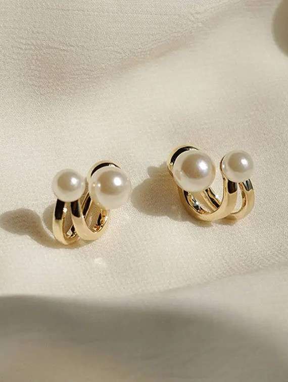 women gold alloy stud earring - 22074176 -  Standard Image - 1