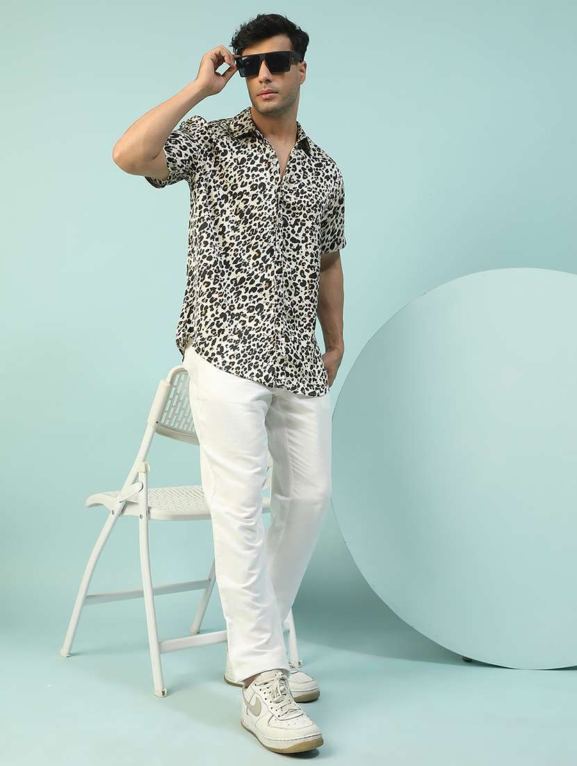 men animal printed short sleeve regular fit casual shirt - 22074224 -  Standard Image - 4