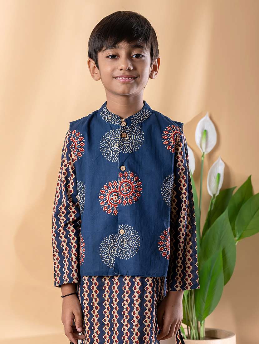 boys printed long sleeve kurta & pyjama set - 22074232 -  Standard Image - 4