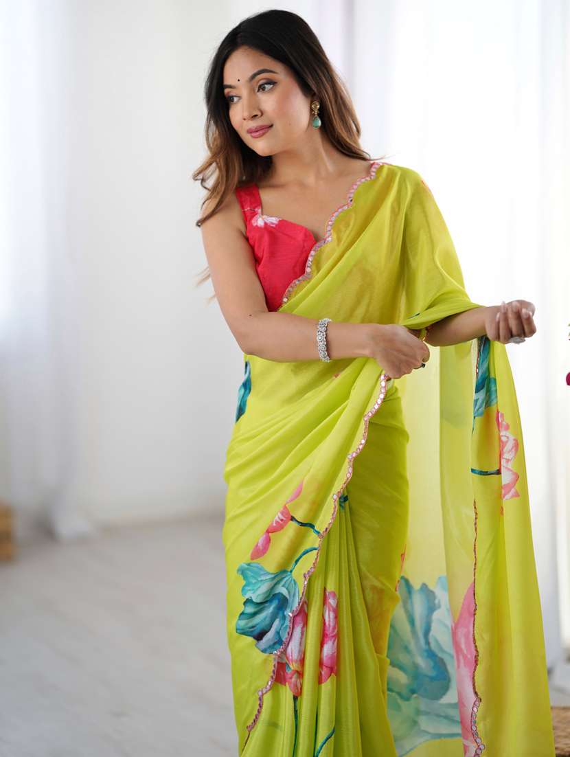 women printed casual wear saree with blouse - 22074471 -  Standard Image - 1