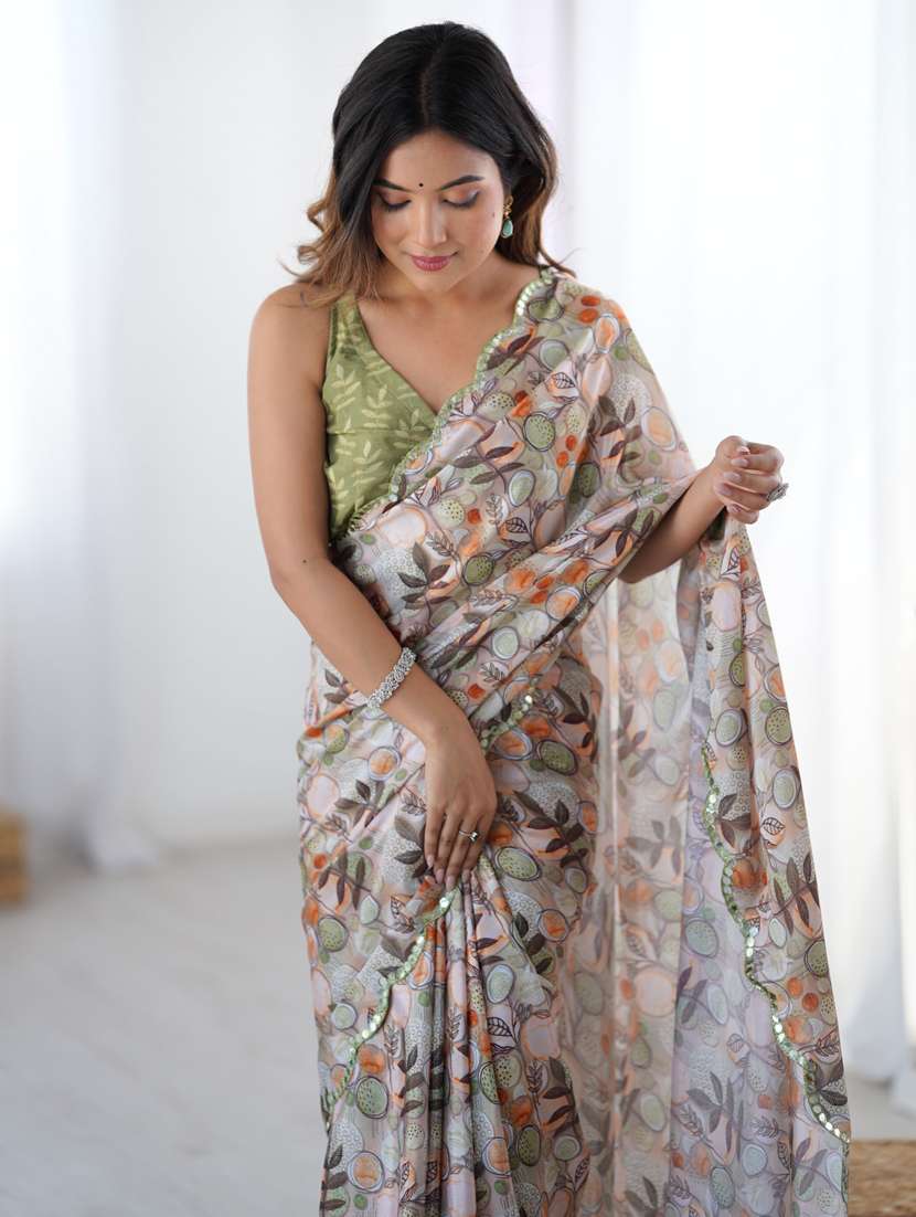 women printed casual wear saree with blouse - 22074476 - Standard Image - 1