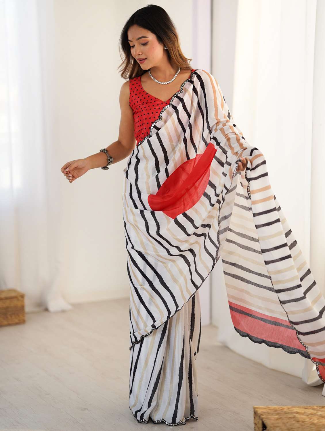 women printed casual wear saree with blouse