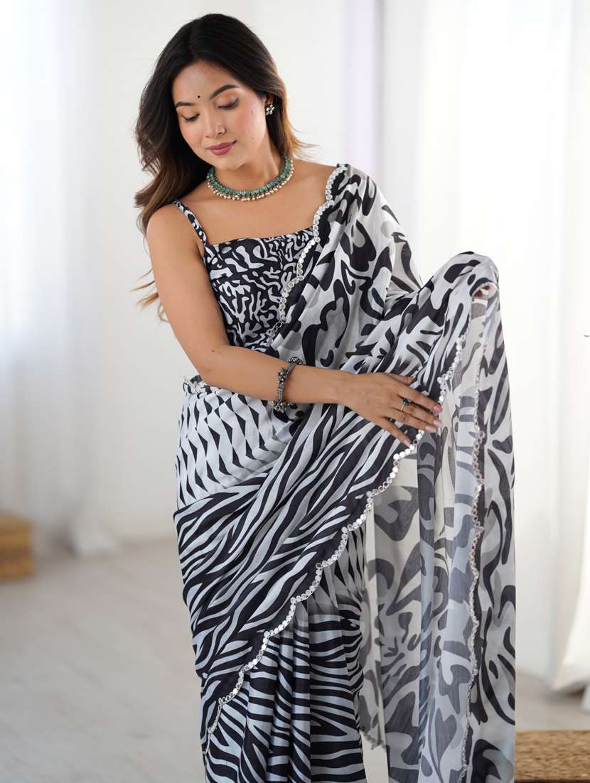 women printed casual wear saree with blouse - 22074528 -  Standard Image - 1