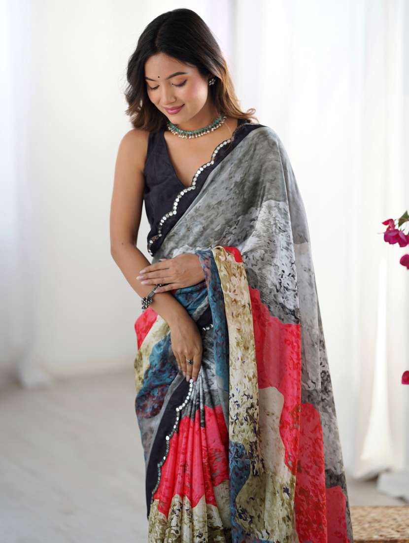 women printed casual wear saree with blouse - 22074549 -  Standard Image - 1