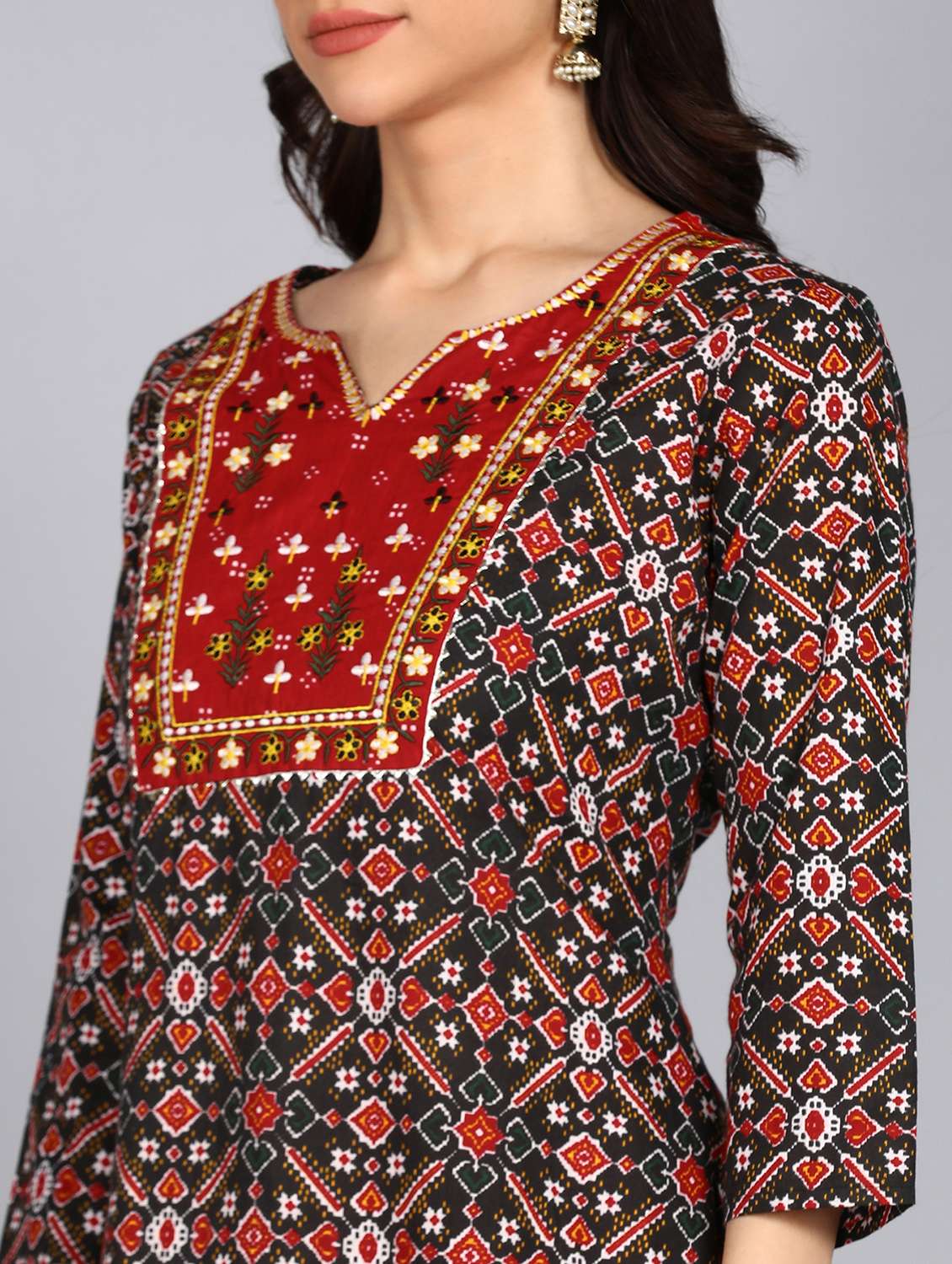 women printed three quarter sleeve straight kurta - 22074594 - Standard Image - 4
