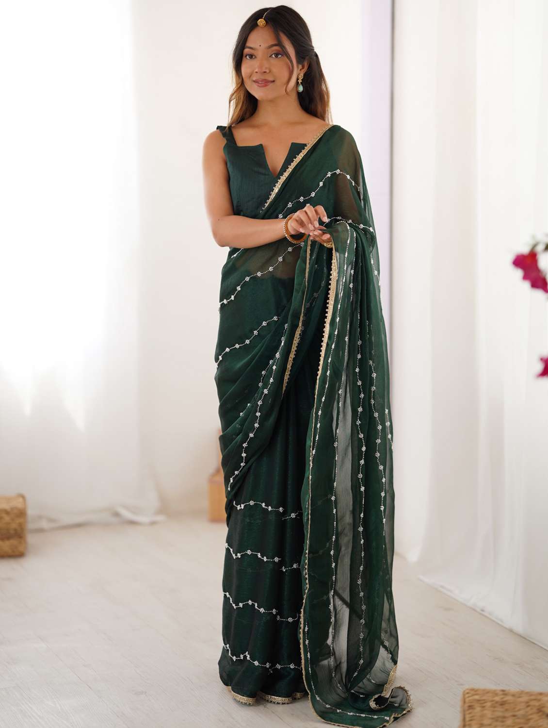 women solid with work embroidered saree with blouse - 22074613 - Zoom Image - 0