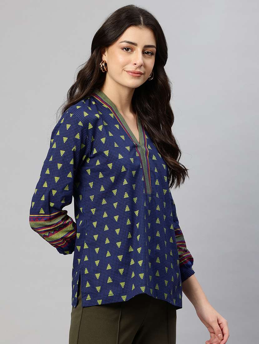 blue printed regular fit three quarter top - 22074690 - Standard Image - 1