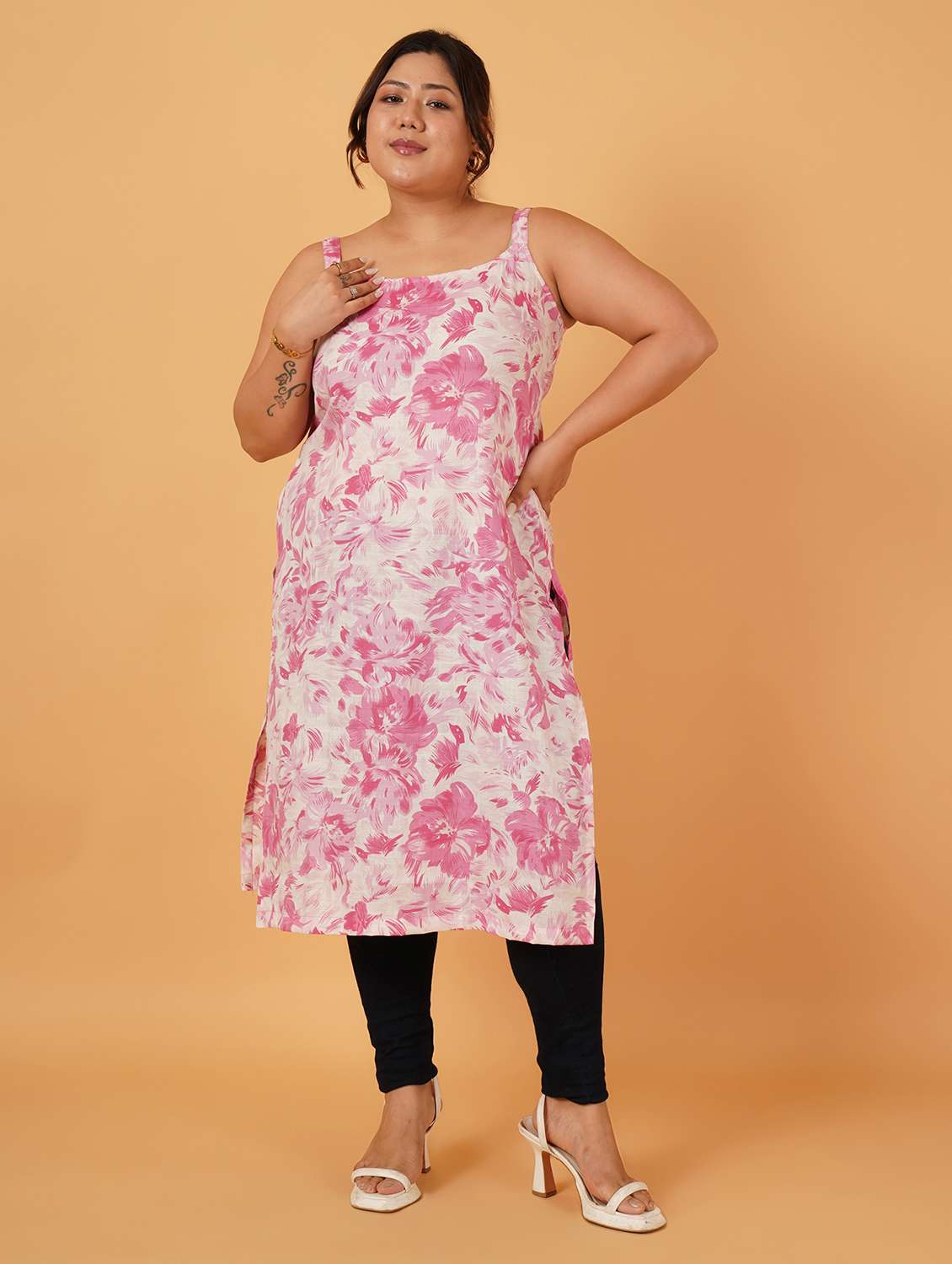 women floral printed shoulder strap straight kurta - 22075341 -  Standard Image - 1