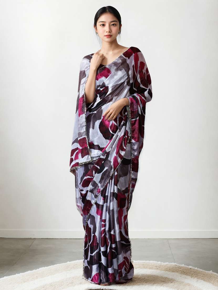 women printed casual wear saree with blouse