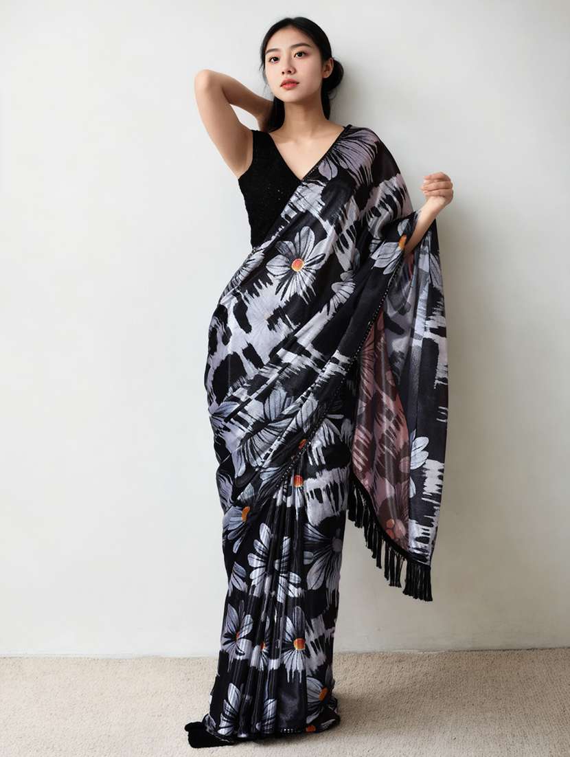women printed casual wear saree with blouse - 22076061 - Zoom Image - 0