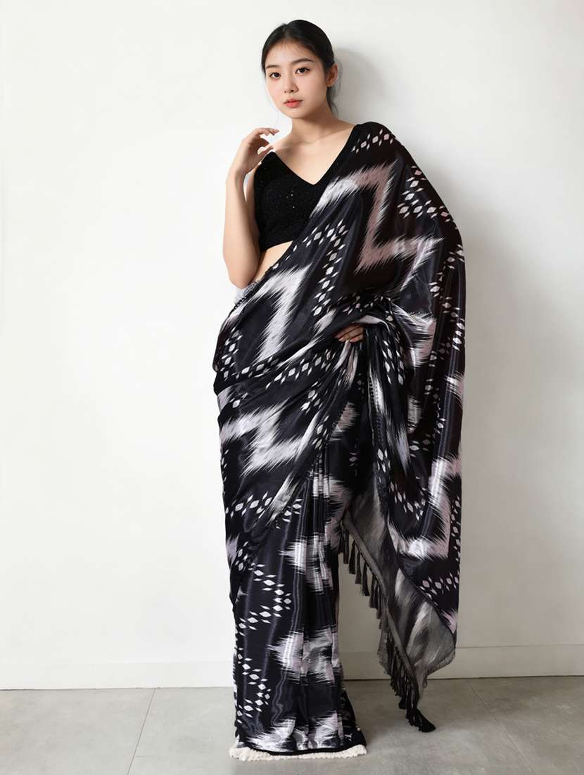 women printed casual wear saree with blouse