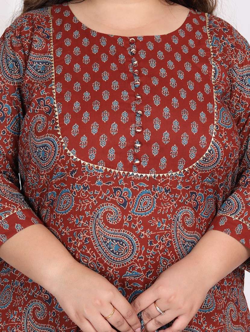 women paisley printed three quarter sleeve kurta pant with dupatta set - 22076475 -  Standard Image - 4