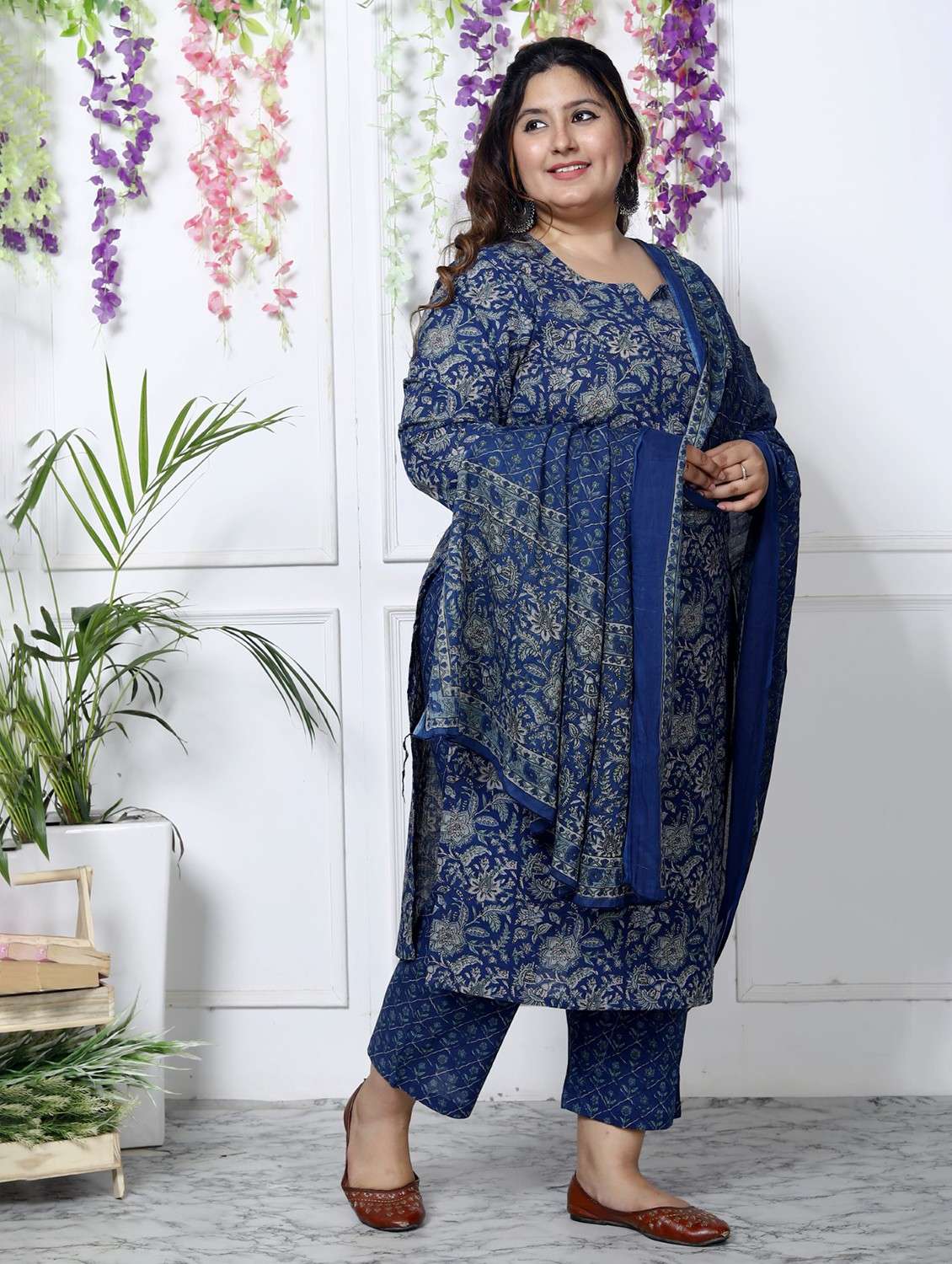 women floral printed three quarter sleeve kurta pant with dupatta set - 22076493 -  Standard Image - 1