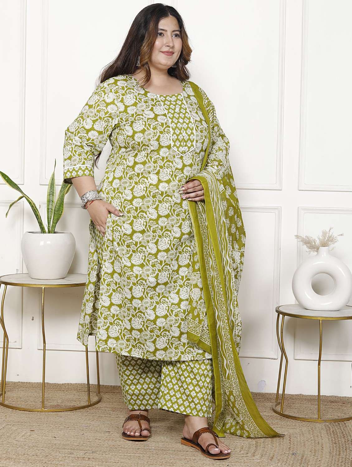women floral printed three quarter sleeve kurta pant with dupatta set - 22076522 -  Standard Image - 1