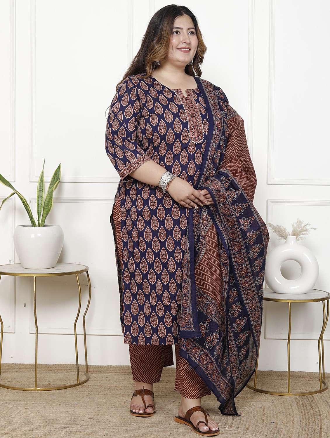 women printed three quarter sleeve kurta pant with dupatta set - 22076525 -  Standard Image - 1