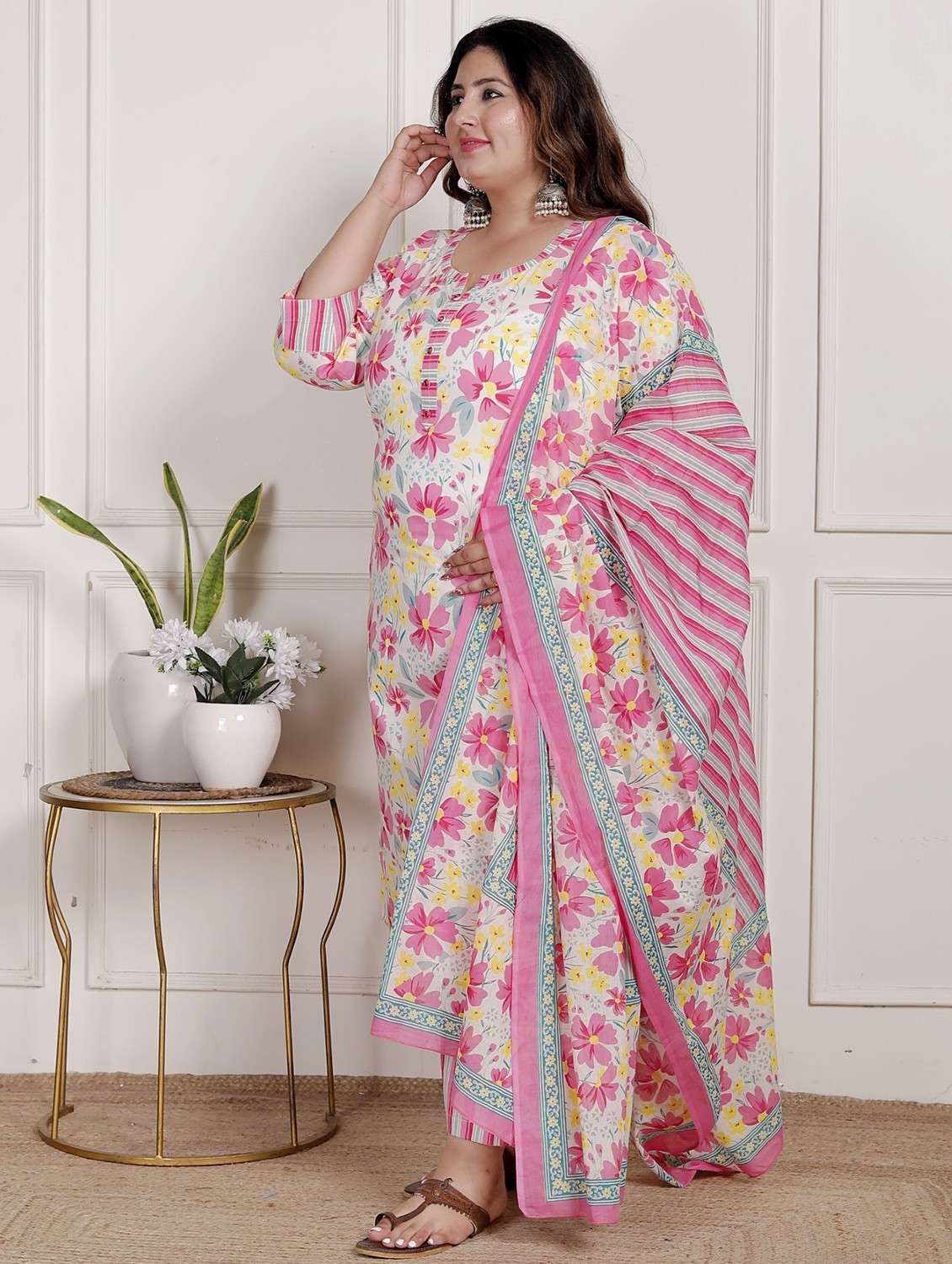 women floral printed three quarter sleeve kurta pant with dupatta set - 22076545 -  Standard Image - 1