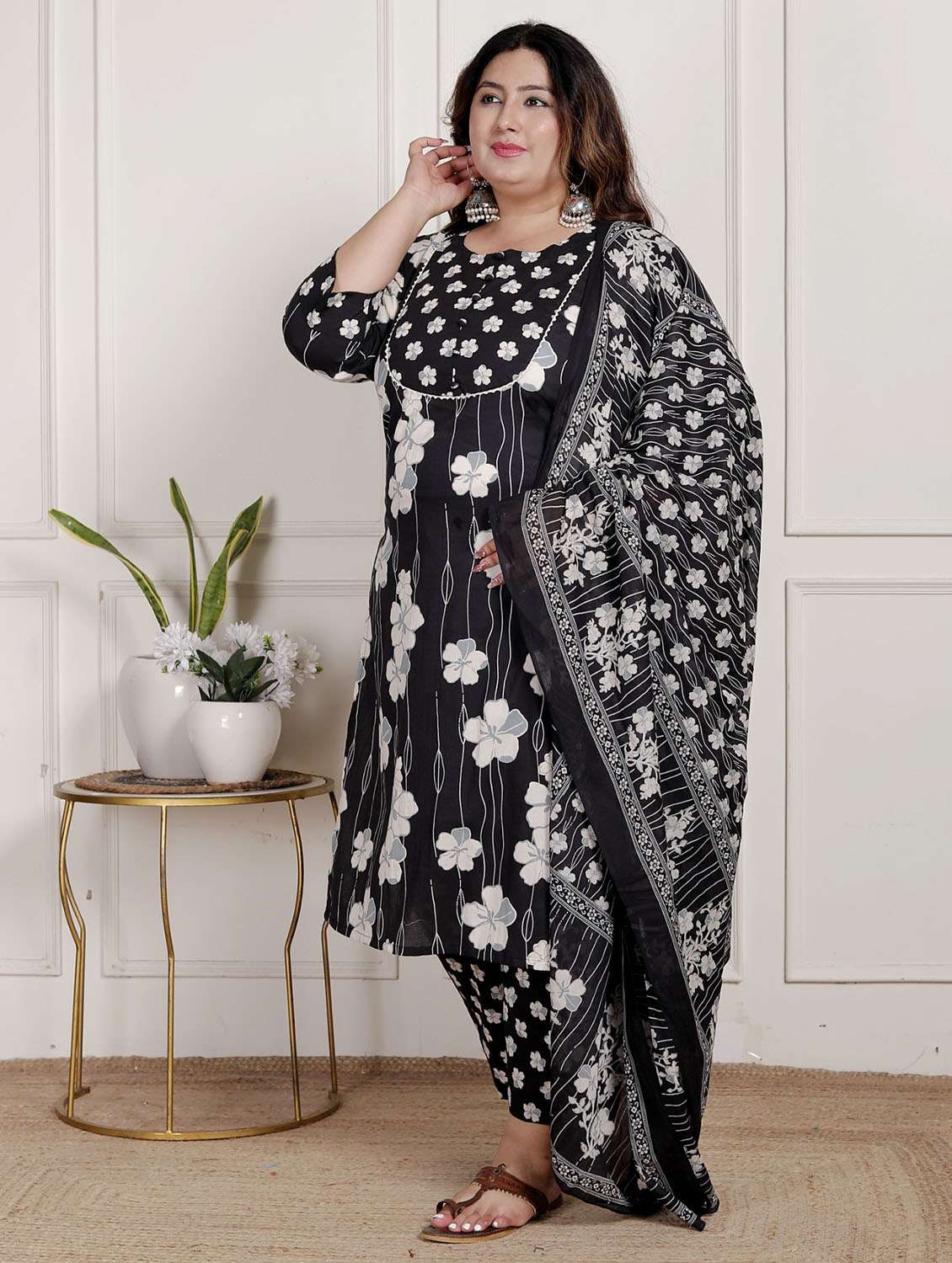 women floral printed three quarter sleeve kurta pant with dupatta set - 22076546 -  Standard Image - 1