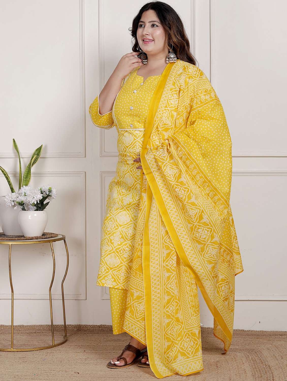 women bandhani printed three quarter sleeve kurta pant with dupatta set - 22076549 -  Standard Image - 1