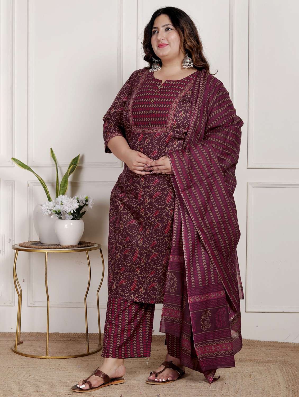 women paisley printed three quarter sleeve kurta pant with dupatta set - 22076550 -  Standard Image - 1