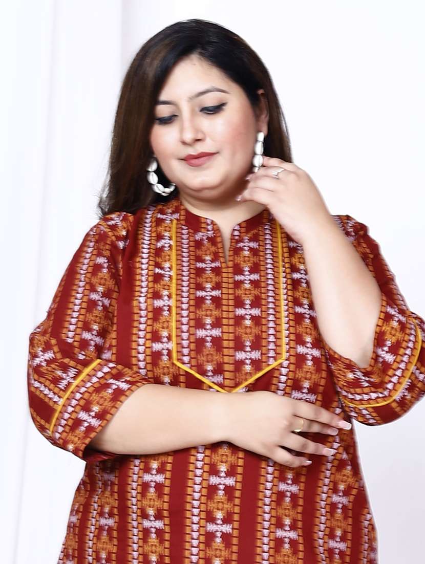 women plus size three quarter sleeve straight kurta - 22076565 -  Standard Image - 4