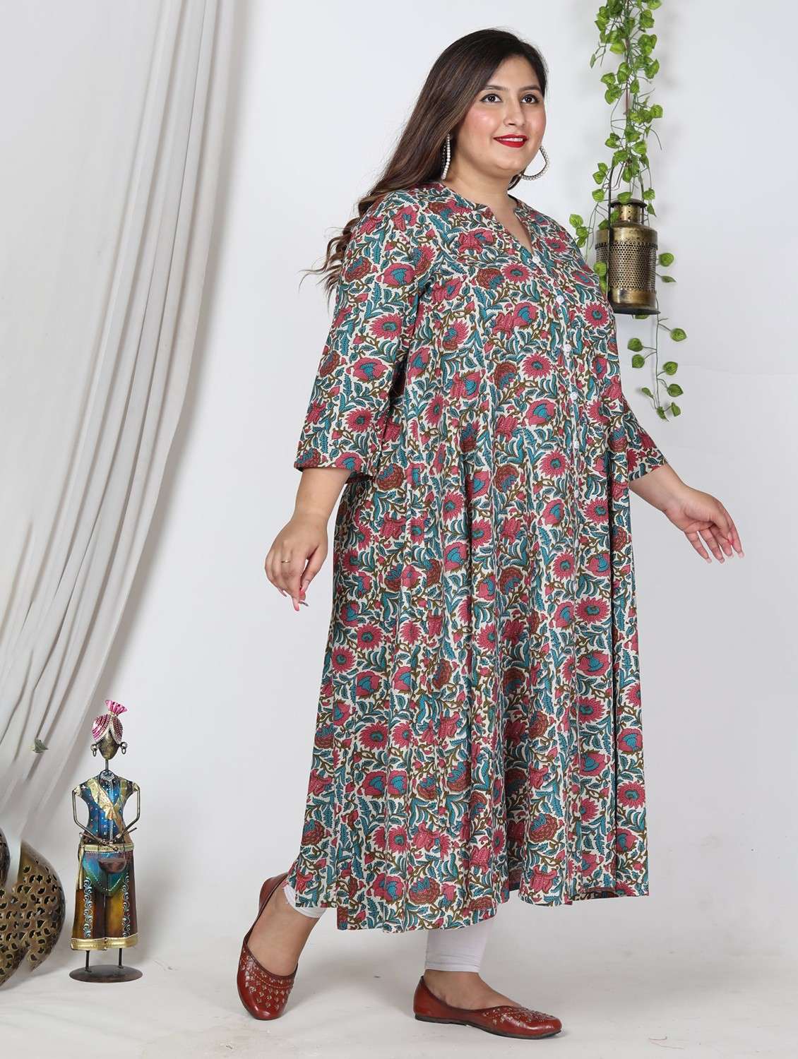 women printed three quarter sleeve flared kurta - 22076724 -  Standard Image - 1