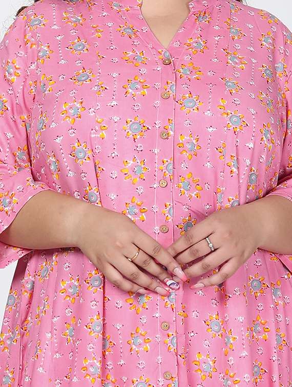 women printed three quarter sleeve flared kurta - 22076787 -  Standard Image - 4