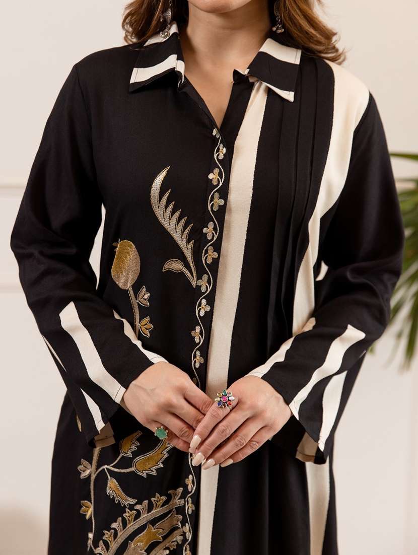 women printed long sleeve kurta salwar set - 22076942 - Standard Image - 4